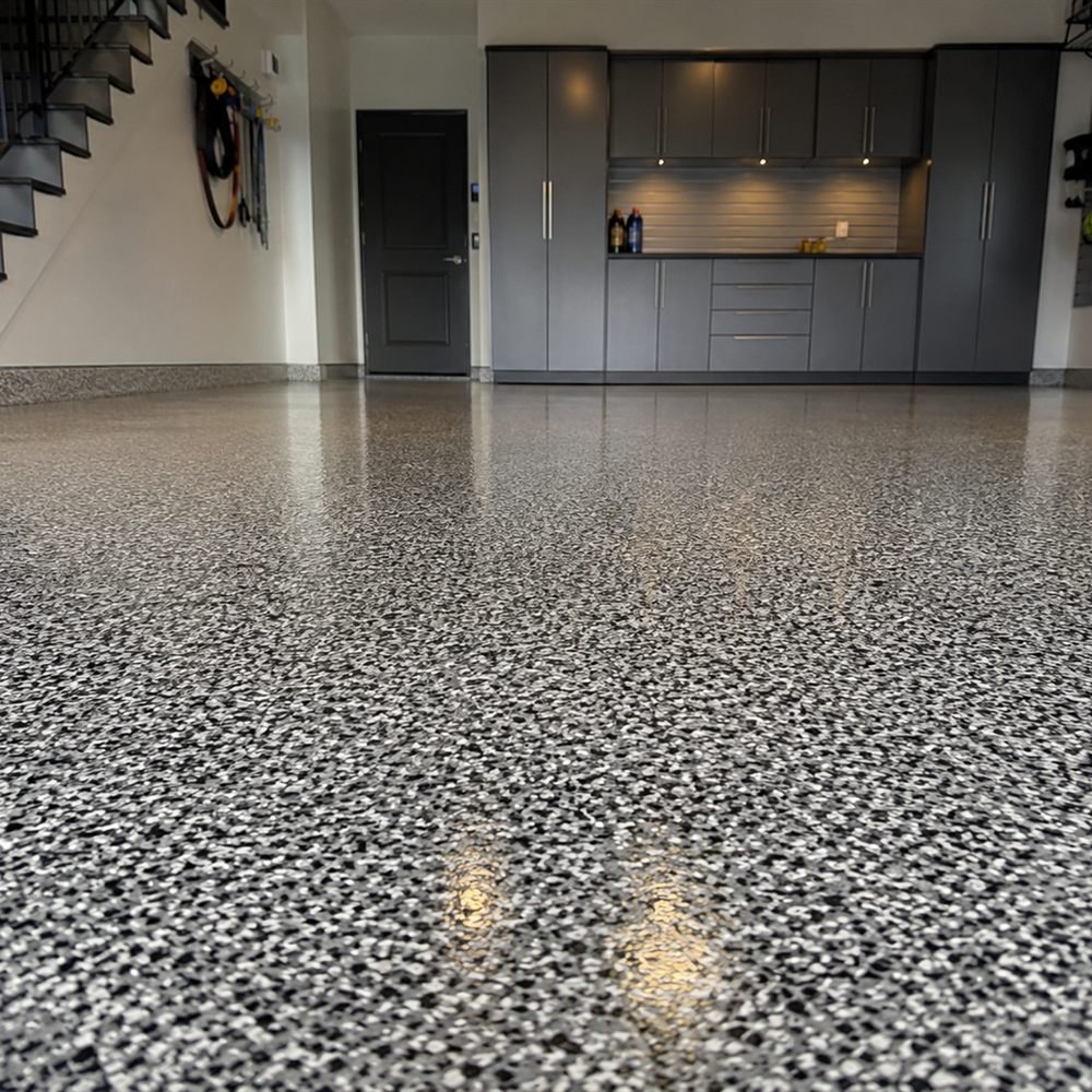Plancher époxy flocons décoratifs à Deux-Montagnes